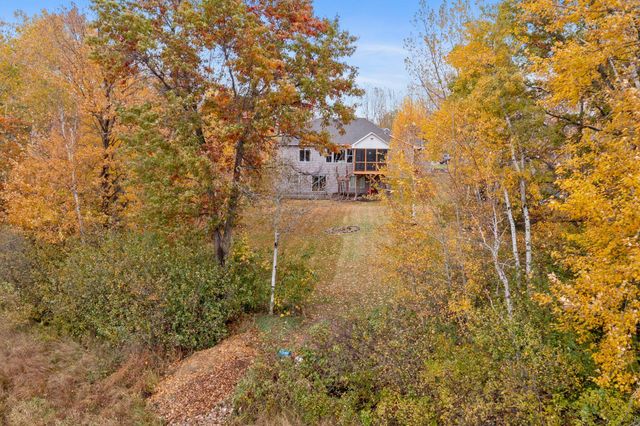 2697 Davis Street S, Cambridge, MN 55008