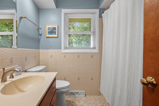 322 Robin Parkway, Madison, WI 53705