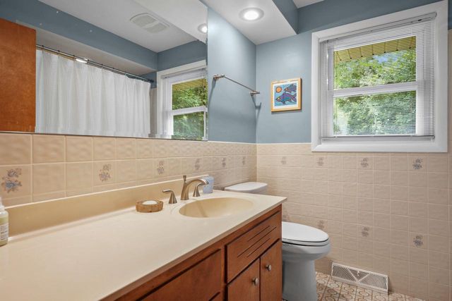 322 Robin Parkway, Madison, WI 53705