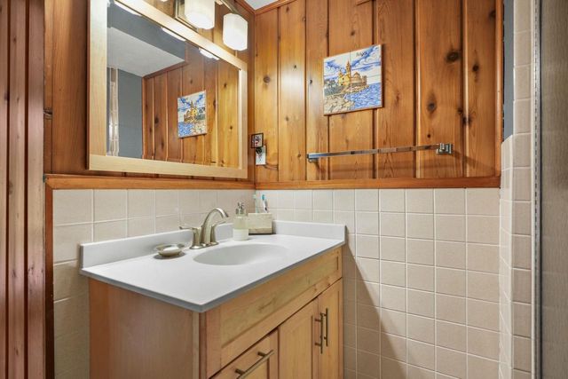 322 Robin Parkway, Madison, WI 53705