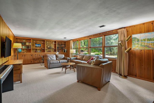 322 Robin Parkway, Madison, WI 53705