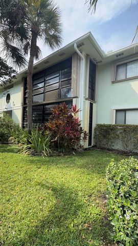 761 NE 199th St 102, Miami, FL 33179