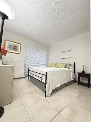 761 NE 199th St 102, Miami, FL 33179