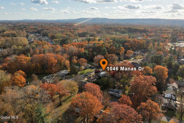 1046 Manas Drive, Rotterdam, NY 12303