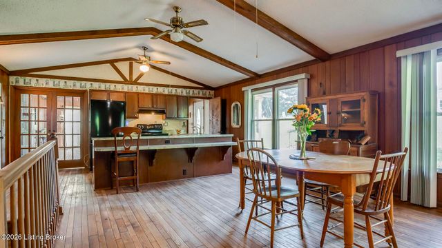 259 E Valleyview Dr, Mt Washington, KY 40047