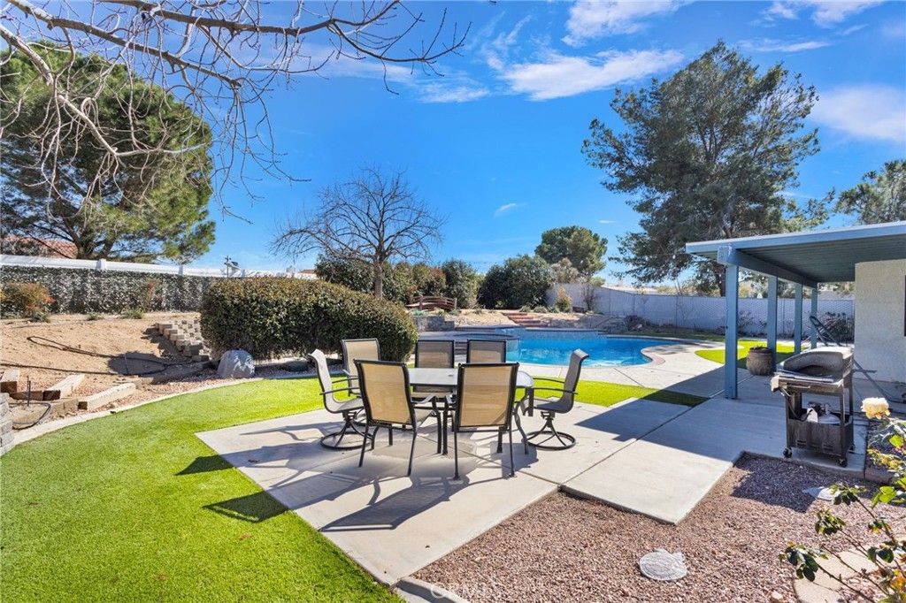 Image 14 of property listing at 7225 Amanda Way, Hesperia, CA 92345