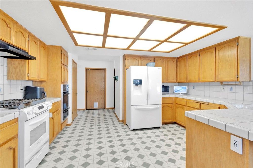 Image 23 of property listing at 7225 Amanda Way, Hesperia, CA 92345