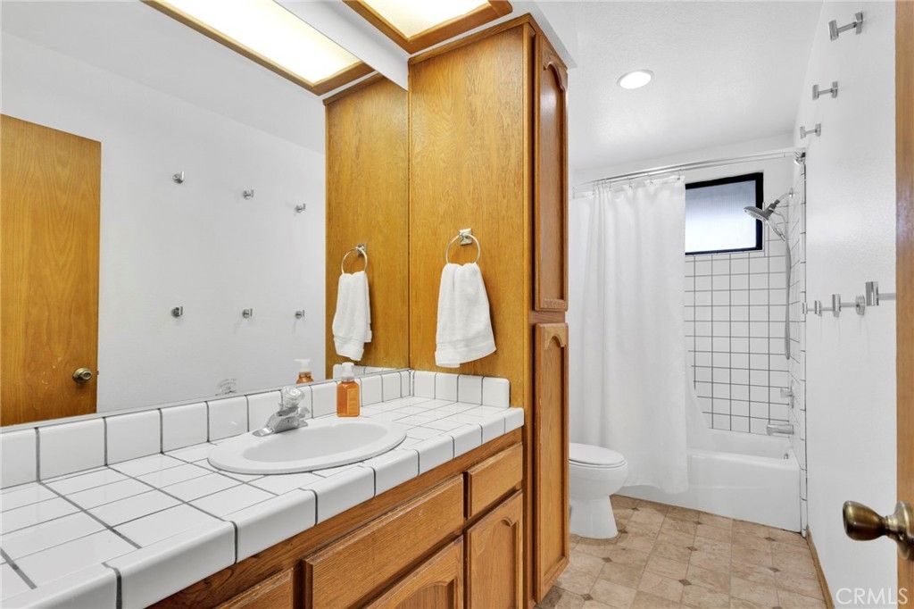 Image 35 of property listing at 7225 Amanda Way, Hesperia, CA 92345