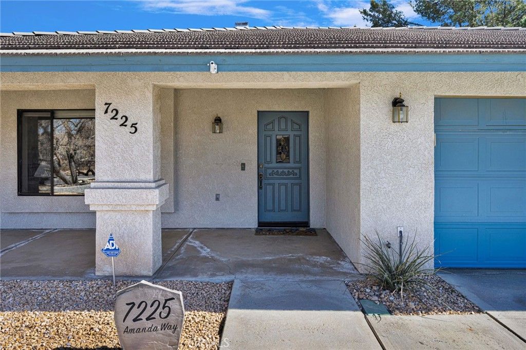 Image 4 of property listing at 7225 Amanda Way, Hesperia, CA 92345