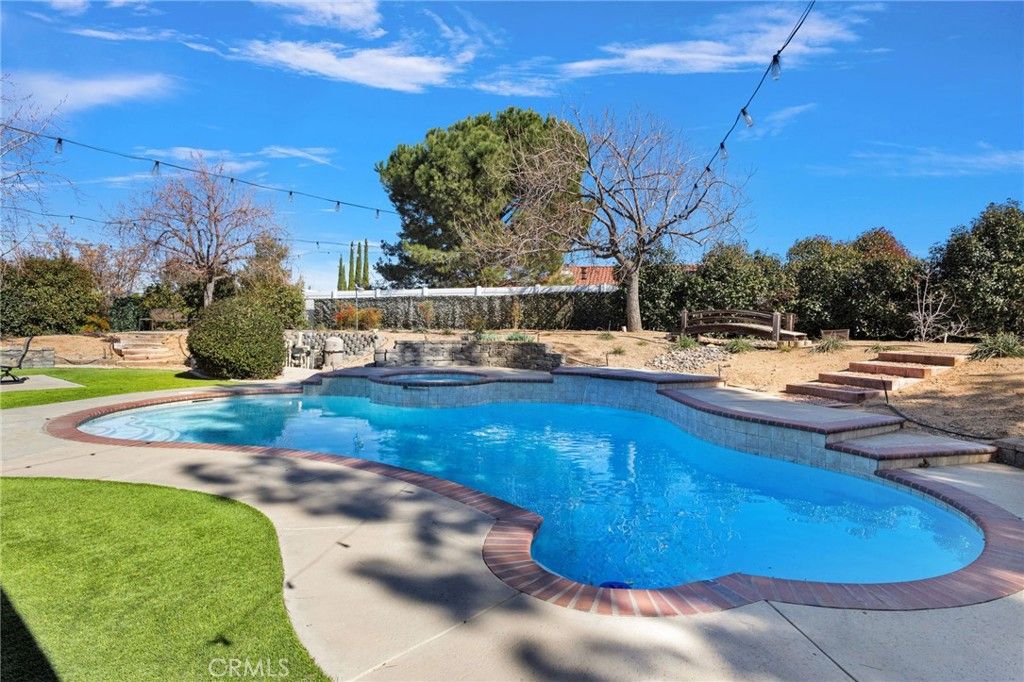 Image 5 of property listing at 7225 Amanda Way, Hesperia, CA 92345