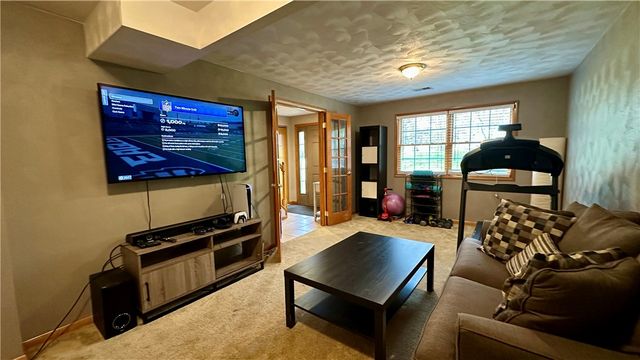 6949 Shannon Road, Verona, PA 15147