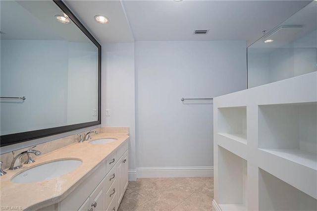5068 Annunciation CIR 209, Ave Maria, FL 34142