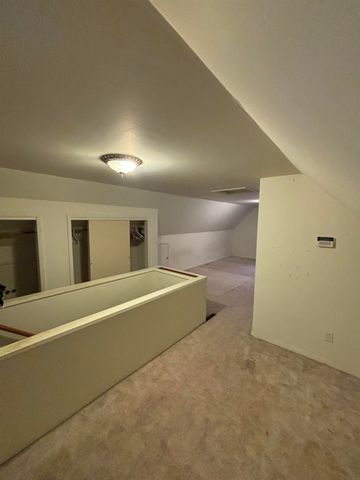 706 Kern, Waterloo, IA 50703