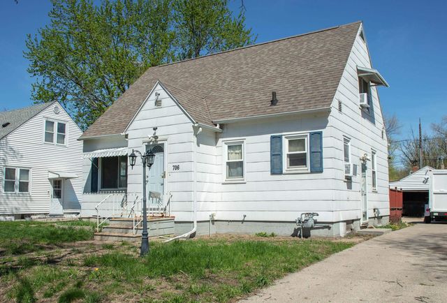 706 Kern, Waterloo, IA 50703
