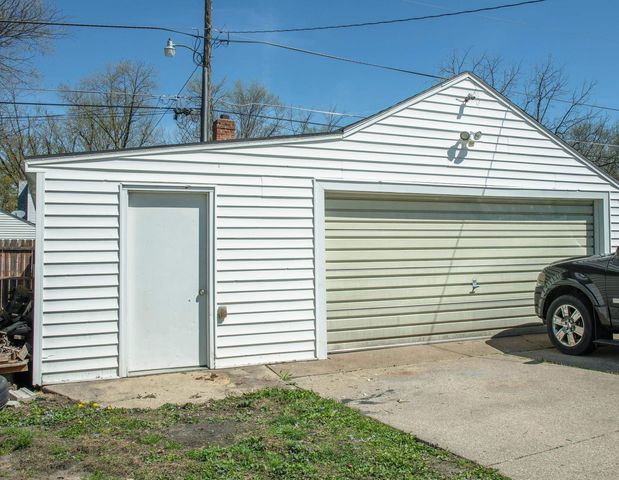 706 Kern, Waterloo, IA 50703