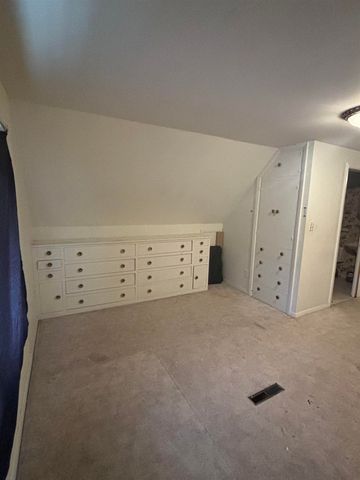 706 Kern, Waterloo, IA 50703