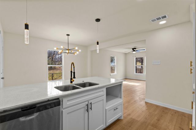 153 Avondale Avenue, Azle, TX 76020