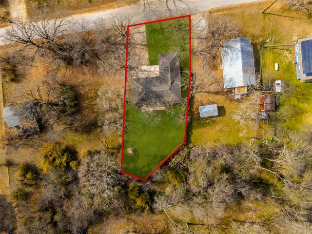 153 Avondale Avenue, Azle, TX 76020