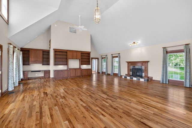 2035 KY-1247, Stanford, KY 40484