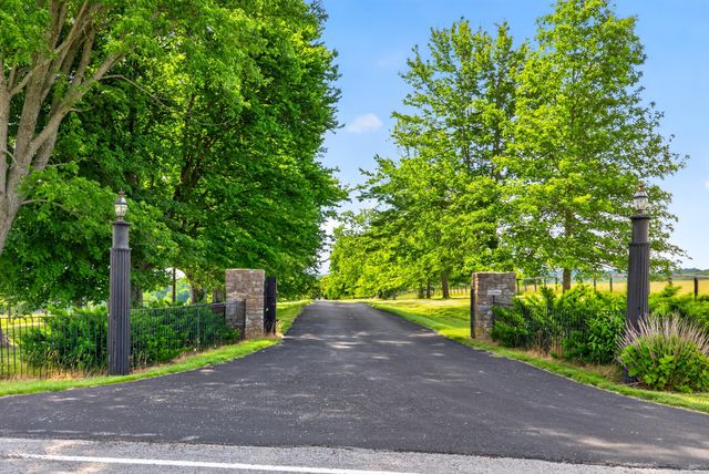 2035 KY-1247, Stanford, KY 40484