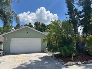 7715 33RD LANE E, Sarasota, FL 34243