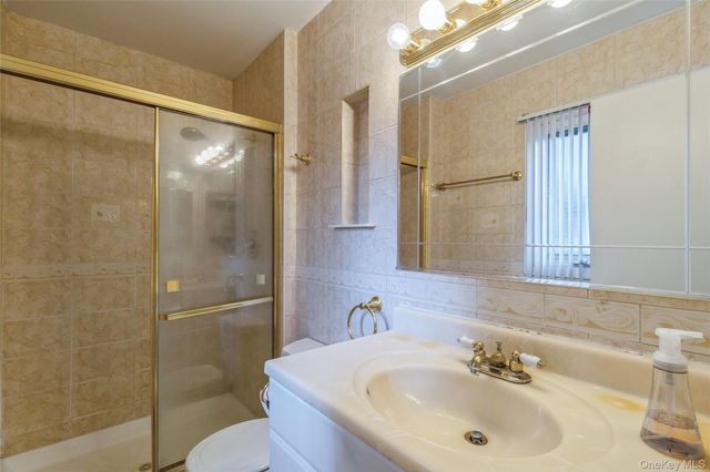 22 Ballad Lane, Stony Brook, NY 11790