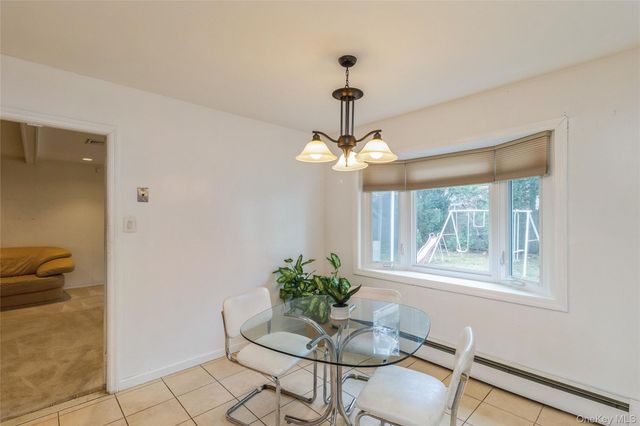 22 Ballad Lane, Stony Brook, NY 11790