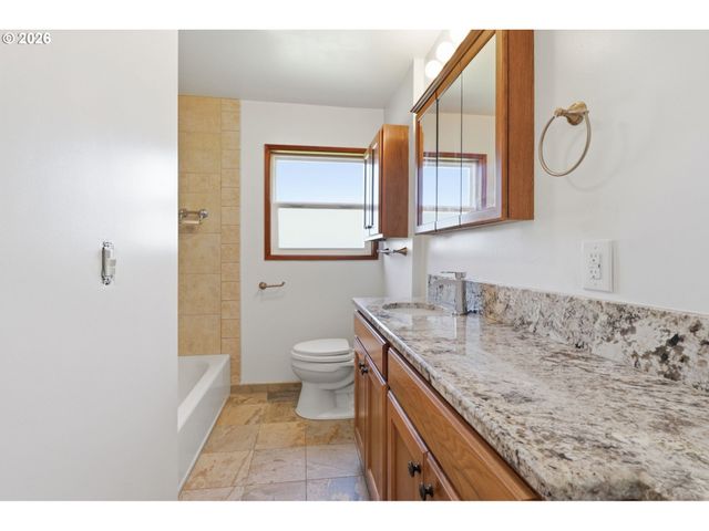 3914 N KISKA St, Portland, OR 97217