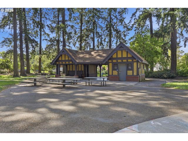 3914 N KISKA St, Portland, OR 97217