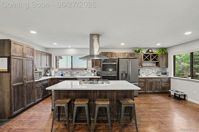 5134 Old Cove Road, Independence Charter Township, MI 48346
