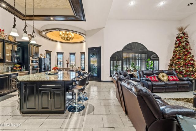 4500 Honey Willow Way, El Paso, TX 79922