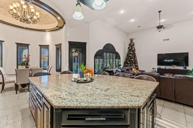 4500 Honey Willow Way, El Paso, TX 79922