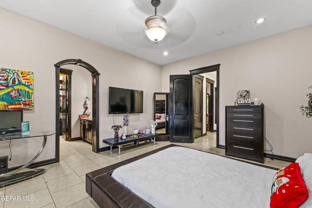 4500 Honey Willow Way, El Paso, TX 79922