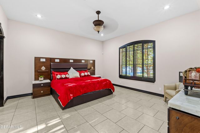 4500 Honey Willow Way, El Paso, TX 79922