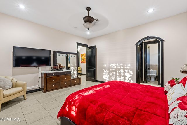 4500 Honey Willow Way, El Paso, TX 79922