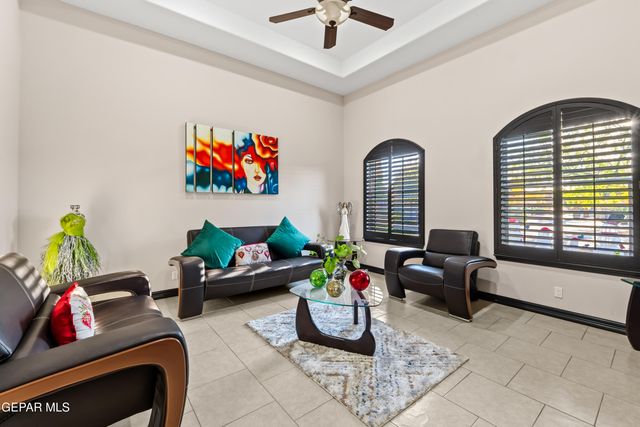 4500 Honey Willow Way, El Paso, TX 79922