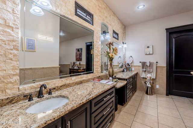 4500 Honey Willow Way, El Paso, TX 79922