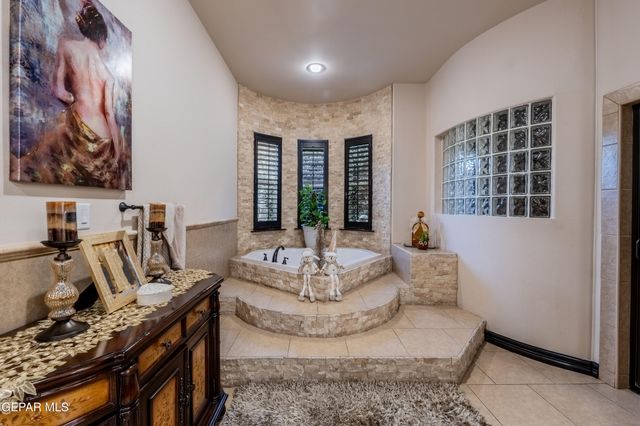 4500 Honey Willow Way, El Paso, TX 79922