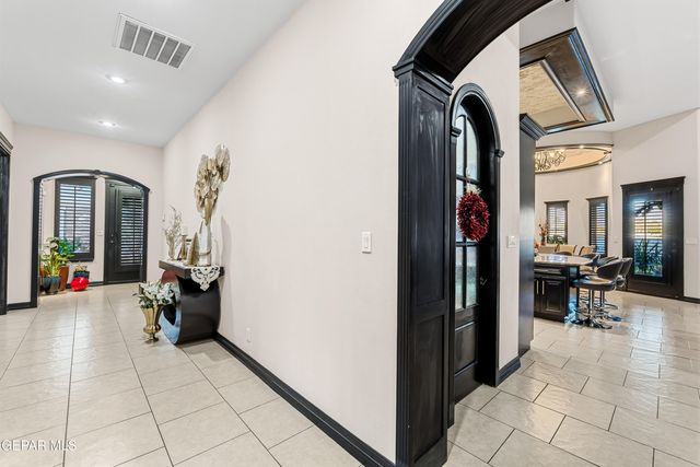 4500 Honey Willow Way, El Paso, TX 79922