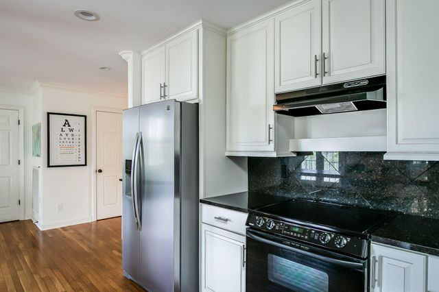 2043 West Manor Court -, Kingsport, TN 37660