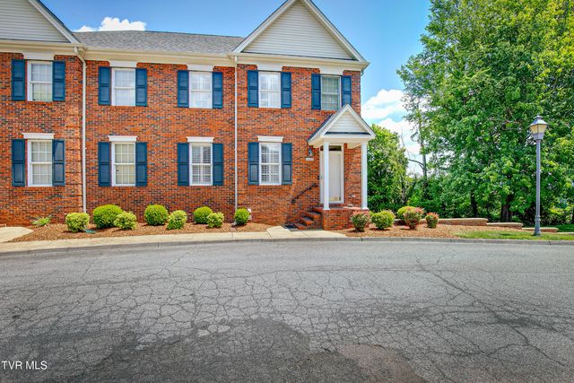 2043 West Manor Court -, Kingsport, TN 37660