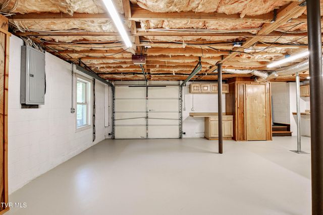 2043 West Manor Court -, Kingsport, TN 37660