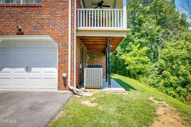 2043 West Manor Court -, Kingsport, TN 37660