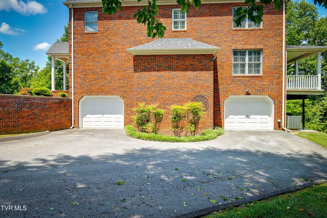 2043 West Manor Court -, Kingsport, TN 37660