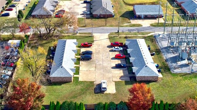 502 & 504 SE A Street, Bentonville, AR 72712