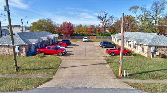 502 & 504 SE A Street, Bentonville, AR 72712