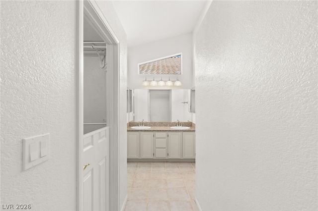 3941 Round Wood Street, Las Vegas, NV 89147