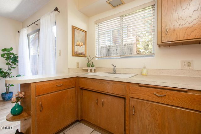 537 S Euclid Avenue 2, Pasadena, CA 91101