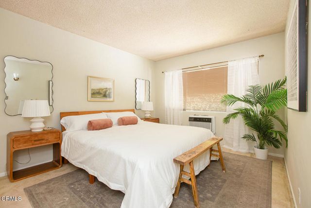 537 S Euclid Avenue 2, Pasadena, CA 91101
