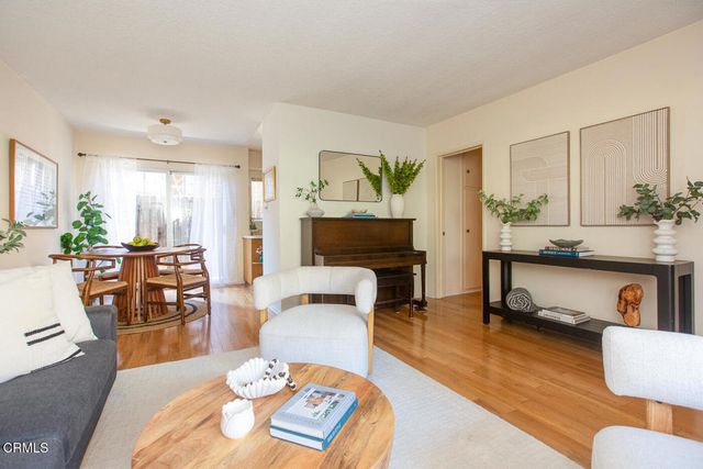 537 S Euclid Avenue 2, Pasadena, CA 91101